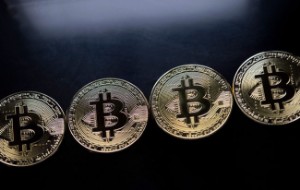 Ảnh của Hai dấu hỏi lớn về tương lai của bitcoin đằng sau “cơn điên” tăng giá