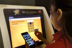 Ảnh của Nguy cơ mất trắng khi giao dịch “tiền ảo” Bitcoin qua ATM đặc thù!