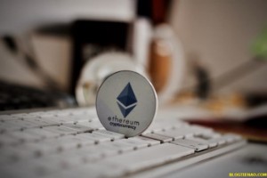 Ảnh của Ethereum “rơi tự do” xuống dưới ngưỡng 400 USD, mức thấp nhất kể từ tháng 11 năm ngoái