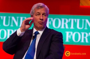 Ảnh của Jamie Dimon tiếp tục đả kích và cho bitcoin là không có giá trị