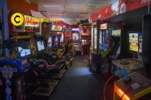 Ảnh của Kỷ nguyên game thùng hồi sinh cùng với Bitcoin