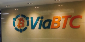 Ảnh của ViaBTC tăng phí khai thác trong bối cảnh khan hiếm tài nguyên