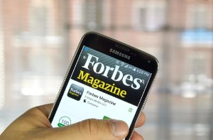 Ảnh của Tạp chí Forbes công bố danh sách những người giàu nhất thế giới tiền điện tử