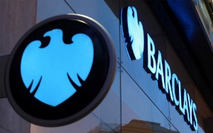 Ảnh của Ngân hàng Barclays tiến hành hợp tác với Coinbase
