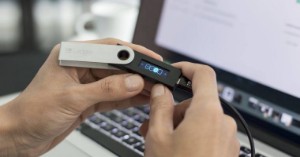 Ảnh của Ví lạnh Ledger bị hack bởi một thiếu niên 15 tuổi!