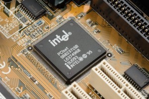 Ảnh của Intel trưng bày thiết bị giúp tăng tốc quá trình đào Bitcoin