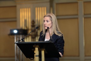 Ảnh của Bà Lael Brainard thuộc Cục Dự trữ Liên bang Mỹ FED cho biết đồng tiền điện tử của FED là không cần thiết