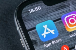 Ảnh của Apple cấm tất cả các ứng dụng khai thác tiền điện tử trên App Store