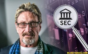 Ảnh của John McAfee từ bỏ việc quảng bá ICO do những đe dọa từ SEC.