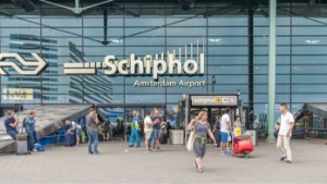 Ảnh của Sân bay quốc tế Amsterdam cho phép du khách đổi euro thừa lấy Bitcoin và Ethereum