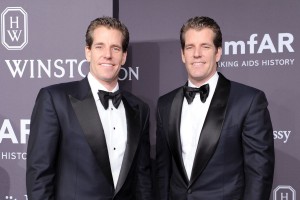 Ảnh của Giá Bitcoin quanh quẩn dưới ngưỡng 8.000 USD khi SEC từ chối đề nghị của Winklevoss về ETF.