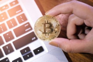 Ảnh của Chuyên gia phố Wall: “nếu cứ tiếp tục sụt giảm, không gì có thể cứu nổi bitcoin”