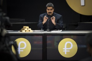 Ảnh của Tổng thống Maduro của Venezuela yêu cầu các ngân hàng trong nước sử dụng đồng Petro