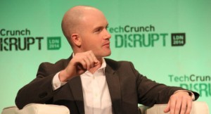Ảnh của Giám đốc điều hành Coinbase Brian Armstrong cam kết hàng loạt tiền điện tử từ thiện
