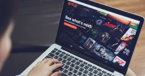 Ảnh của Cổ phiếu Netflix đã phục hồi mỗi phiên của năm 2019 – tăng 35% và đang trên đà chiến thắng