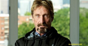 Ảnh của John McAfee lên tiếng về dự đoán giá bitcoin sẽ đạt 1 triệu USD