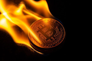 Ảnh của Phân tích kỹ thuật 01/05: Giá Bitcoin tăng 28% trong tháng 4, vượt mức kháng cự dài hạn