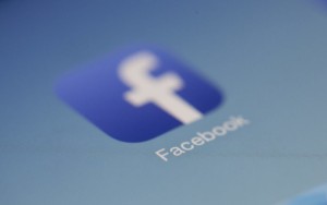 Ảnh của Facebook cùng tham vọng phân quyền hóa và phát hành Stablecoin