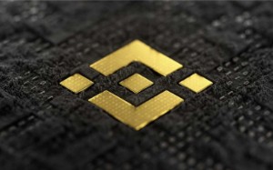 Ảnh của CEO Changpeng Zhao giới thiệu thử nghiệm với thẻ Binance Card cùng công nghệ tích hợp Swipe