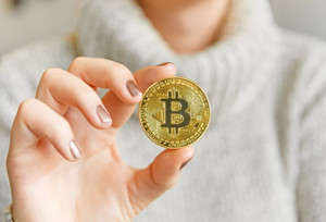 Ảnh của Bitcoin là tài sản hoạt động tốt nhất trong thập kỷ qua với lợi nhuận gấp 10 lần tài sản khác