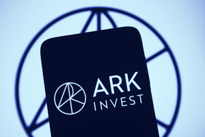 Ảnh của Ark Investments tiết lộ việc nắm giữ 20 triệu đô la cổ phiếu Grayscale Ethereum Trust