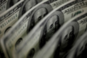 Picture of Fed-fueled dollar rises as bears make for exits