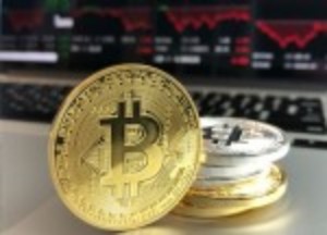 Picture of Bitcoin fails to hold $36,000, continues to trade in range