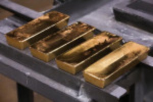 Picture of Gold Retreats Below $1,800 as Dollar Advances After Fed Minutes