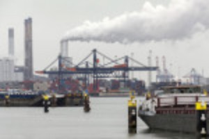 Picture of Port of Rotterdam freight volumes rise as trade recovers