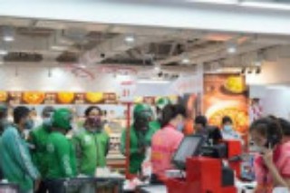 Bán lẻ…kêu trời vì chi phí xét nghiệm, cách ly quá lớn