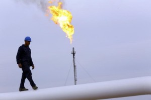 Picture of Crude Oil Lower; Speculators Cut Longs on Covid Woes