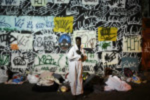 Picture of Rio's homeless brave unprecedented cold