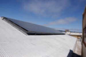 Picture of Democrats aim to boost solar roof tiles in U.S. budget bill