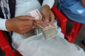 Picture of Running out of dollars, Afghan banks ask Taliban for more cash