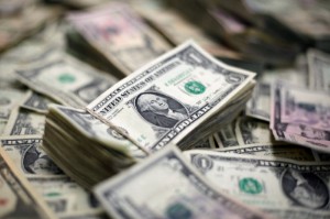 Picture of Dollar Drifts Higher; Next Week's Fed Meeting Looms Large