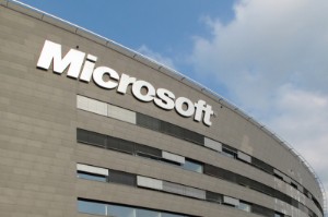 Ảnh của CEO của Microsoft bán một nửa số cổ phiếu của mình