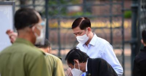 Ảnh của Cựu Phó chủ tịch UBND TP.HCM Trần Vĩnh Tuyến ra tòa trong vụ án sai phạm tại SAGRI