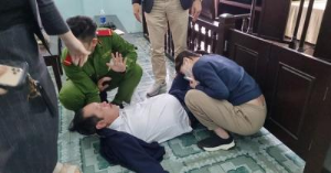 Ảnh của Giám đốc doanh nghiệp bất động sản tự tử ngay sau khi tòa tuyên án
