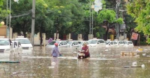 Ảnh của Đô thị sát biển vẫn ngập lụt: Dòng chảy 'nhường chỗ' cho dự án đô thị