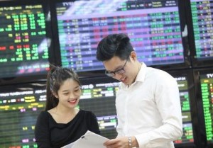 Ảnh của Sở Giao dịch Chứng khoán Việt Nam chính thức ra mắt ngày 11/12