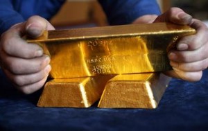 Ảnh của Giá vàng thế giới chạm mốc 2,100 USD trong năm 2022?