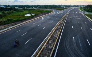 Ảnh của Kiểm toán Nhà nước tính vốn đầu tư cao tốc Bắc - Nam rẻ hơn 16.000 tỷ