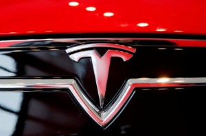 Picture of Moody's expects Tesla to stay at EV leader spot, upgrades to 'Ba1'