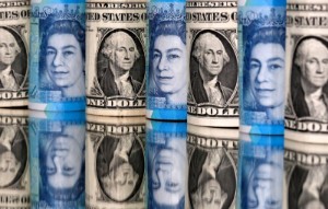 Picture of Dollar edges higher on geopolitical tensions ahead of the Fed