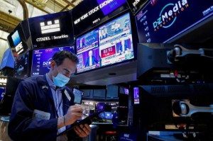 Picture of Nasdaq up 2% on final day of volatile month