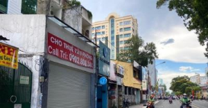 Ảnh của Hậu COVID-19: Mặt bằng kinh doanh trên đất vàng bỏ trống