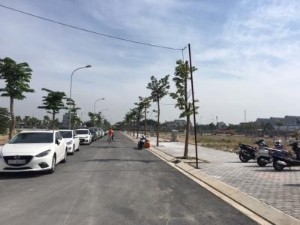 Ảnh của Nước nghèo, dân thu nhập thấp mà giá đất 'trên trời'