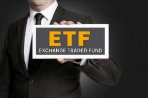 Ảnh của Quỹ ETF của iShares tiếp tục bán HPG, VHM và VNM