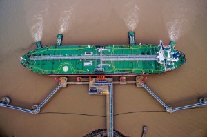 Picture of China oil imports rebound in April, but weak fuel demand weighs on refiners