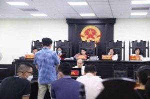 Ảnh của Cựu chủ tịch Công ty Chứng khoán SME hầu tòa vì bị cáo buộc lừa đảo 300 tỉ